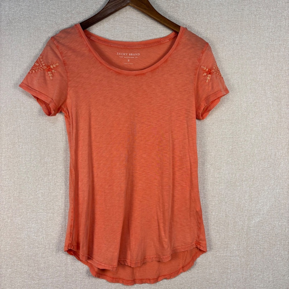 Lucky Brand Womens Small Coral Orange Embroidered Shoulder Scoop Neck Tee